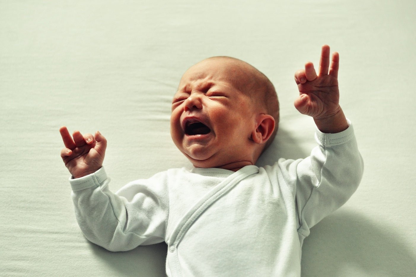 4 Foolproof Ways To Calm A Crying Baby - The Wee Bean