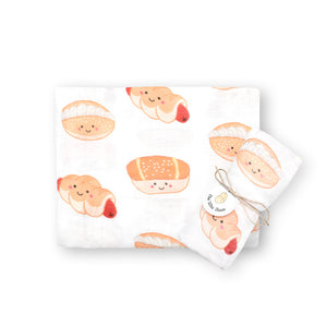 the wee bean organic cotton blend bamboo swaddle in bakery buns