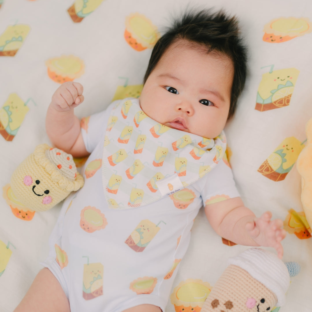 the wee bean organic cotton mommy and me matching tee and onesie in egg tart 